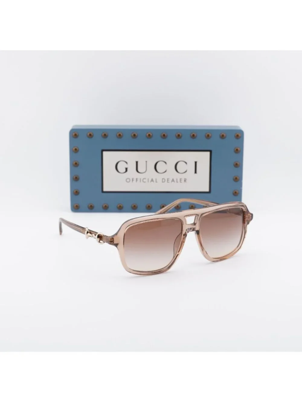 Gucci model gg2052s